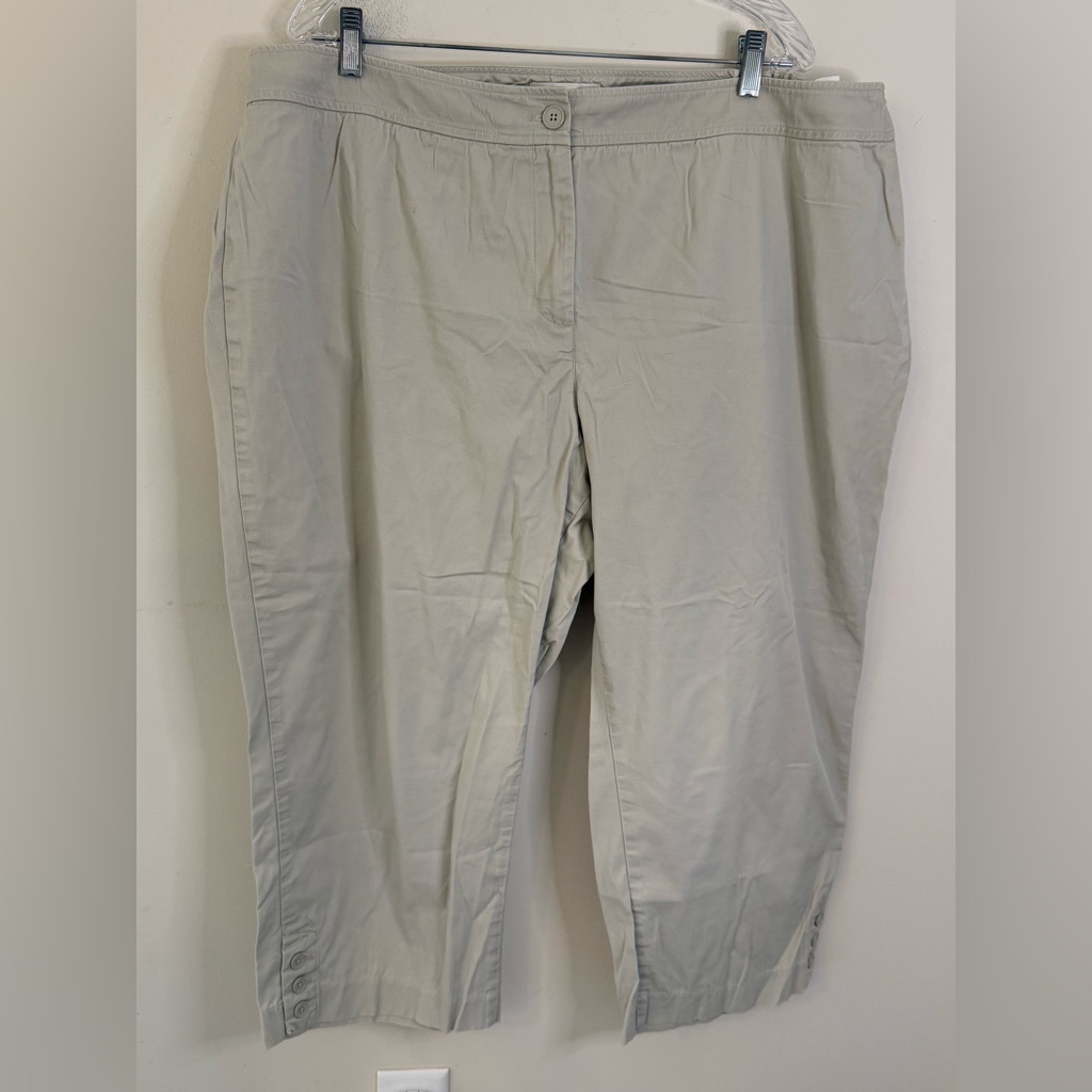 Talbots Woman Tan Khaki Cropped Pants Partial Elastic Waist Button Detail Sz 20w